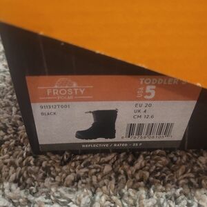 Toddler black snow boats